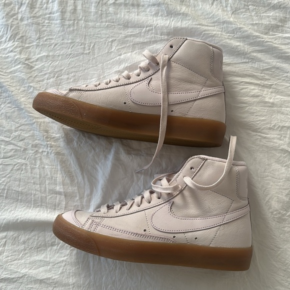 Nike Blazer Mid Premium in Pearl Pink Lavendar Leather Lace Up Sneakers 7 - Picture 4 of 7